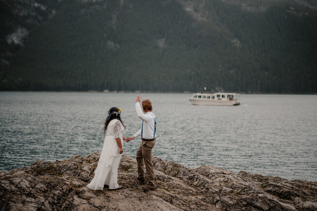 lake minnewanka elopement photographer