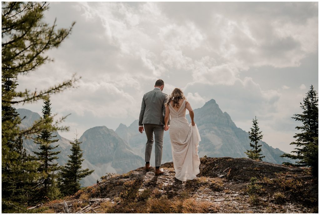 Elopement photographer in Canmore