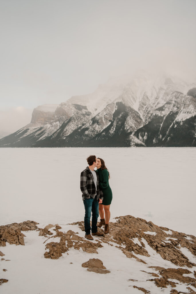 winter engagement session in Banff Alberta
