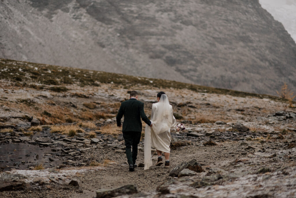adventurous couple hiking elopement banff
