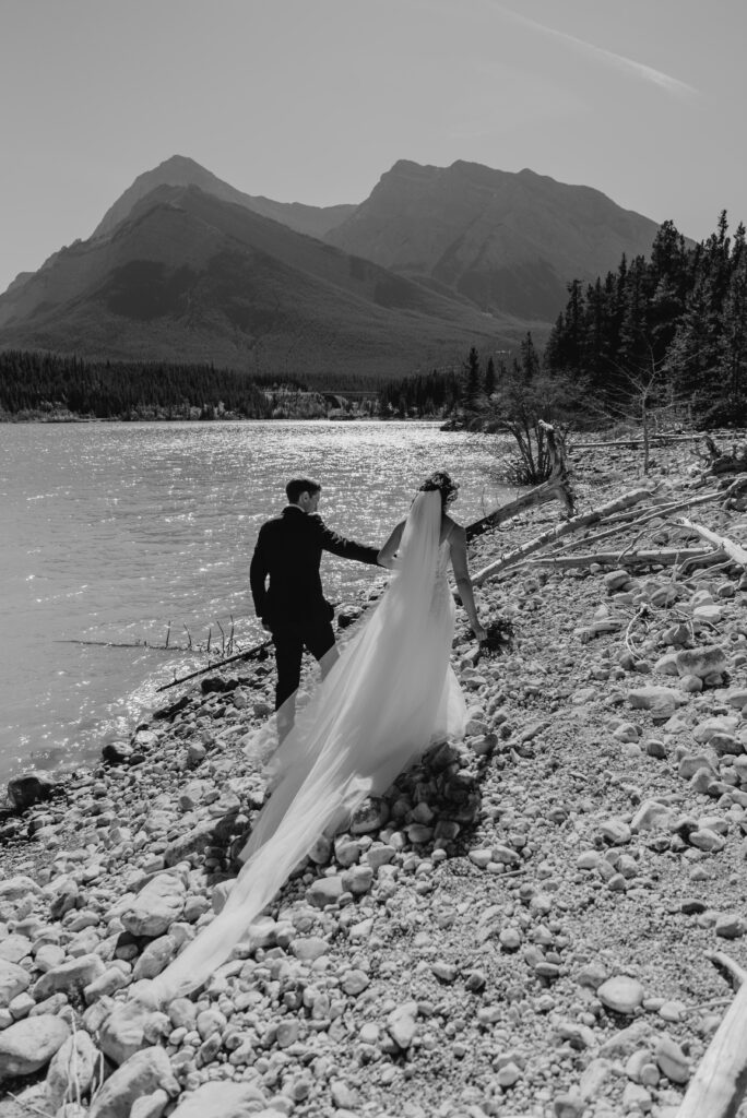 Intimate elopement at Abraham Lake in Alberta
