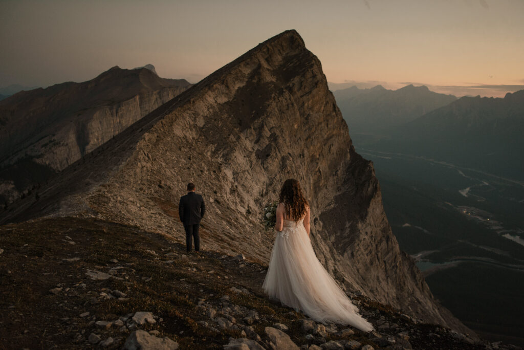 canmore sunrise hiking elopement