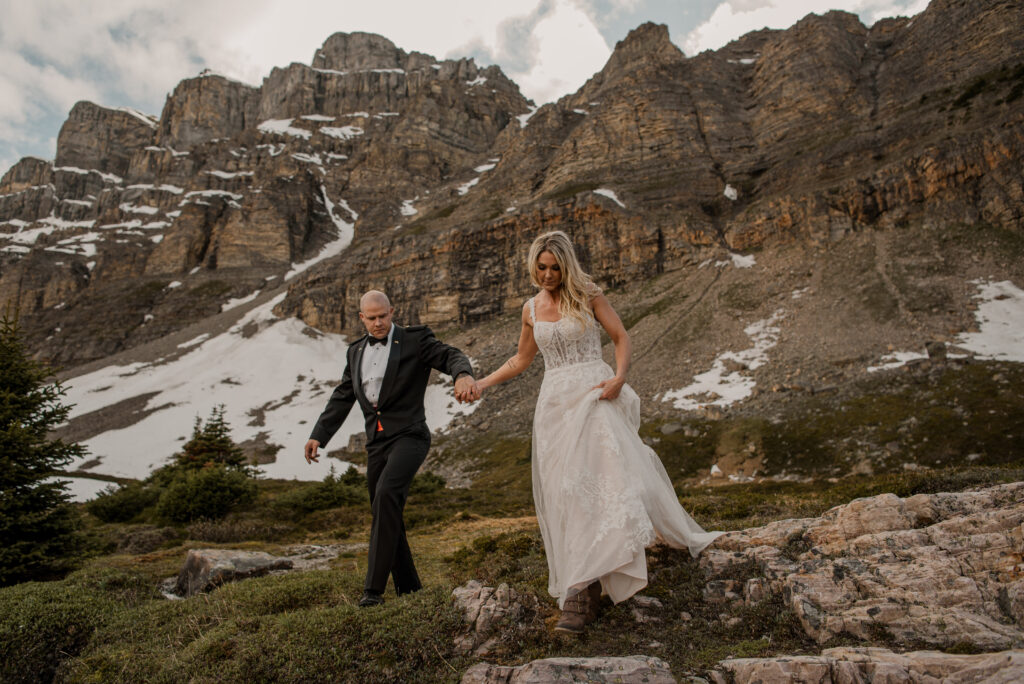 mountain top helicopter elopement in alberta