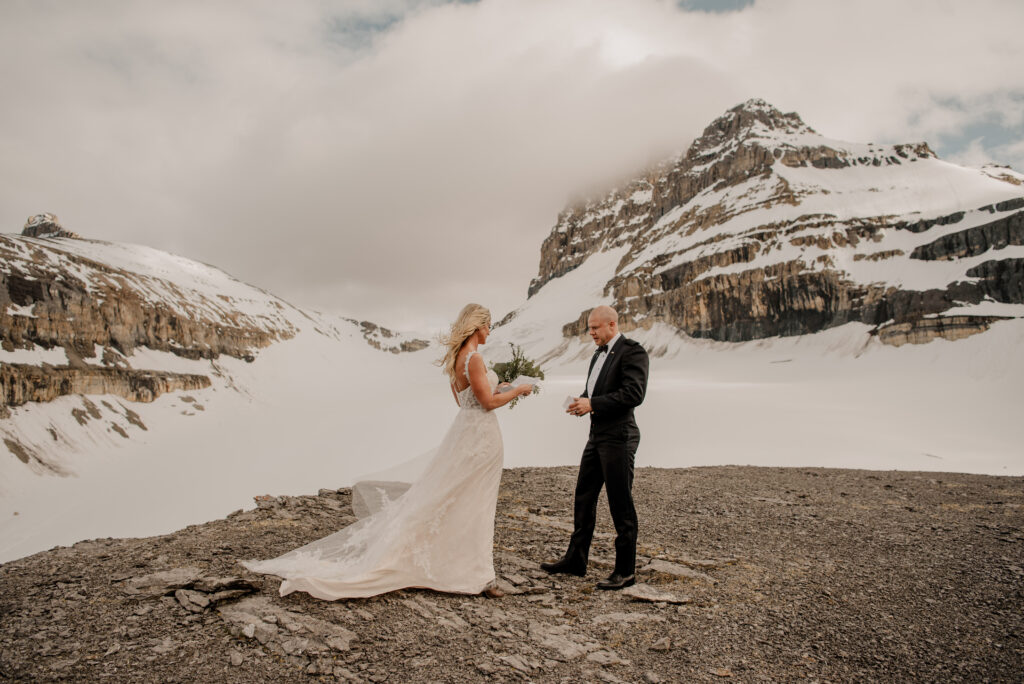 helicopter elopement in Nordegg