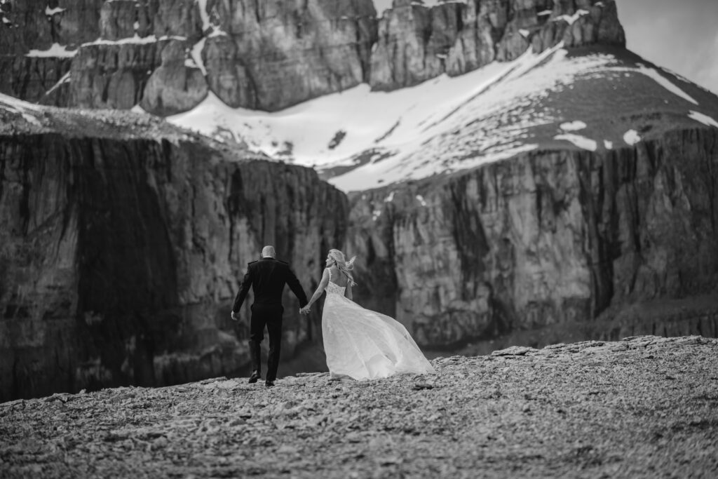 helicopter vow renewal alberta elopement photographer