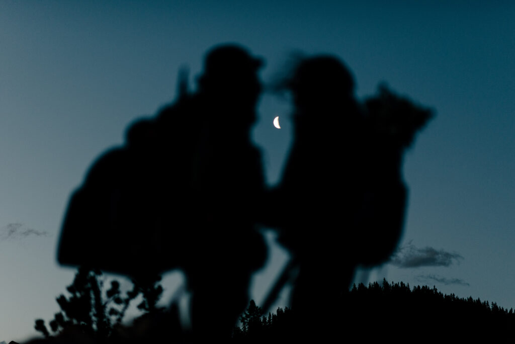 kananaskis sunrise hiking elopement