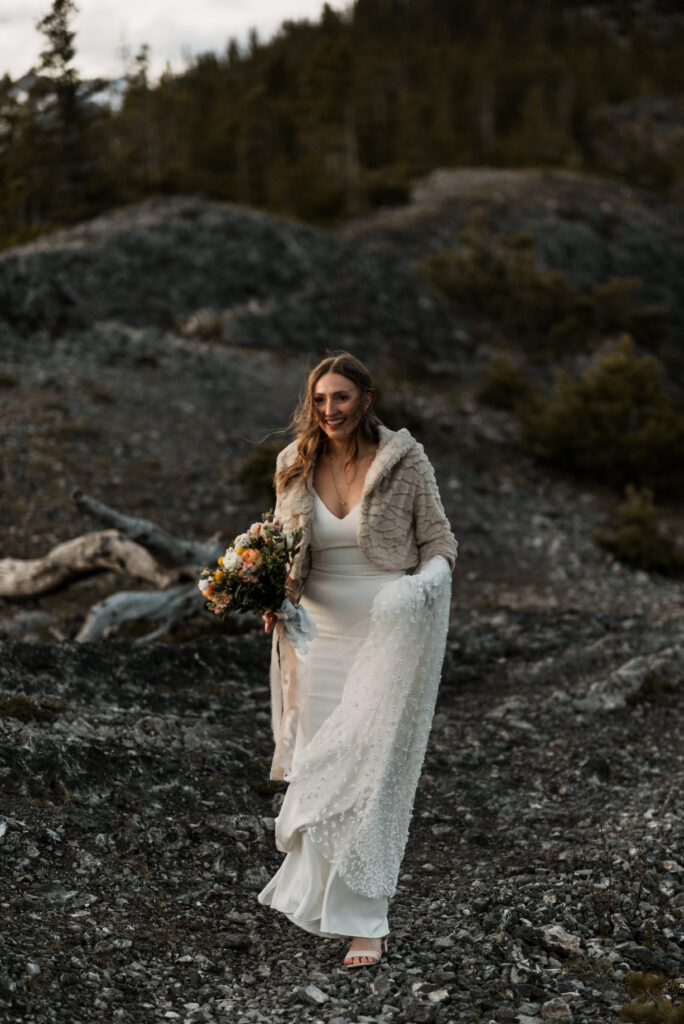 kananaskis sunrise hiking elopement