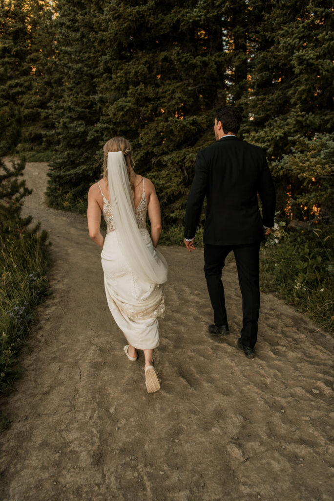 sunrise hiking elopement photographer kananaskis alberta