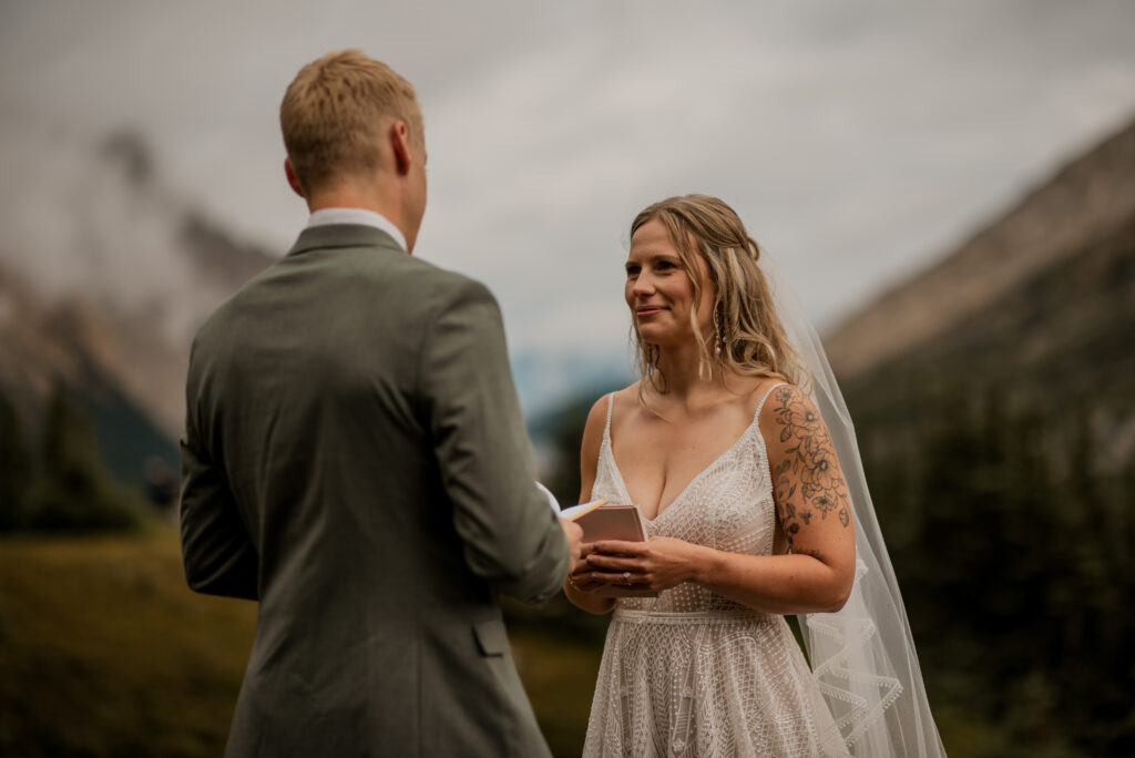 helicopter elopement ceremony at lake of the falls