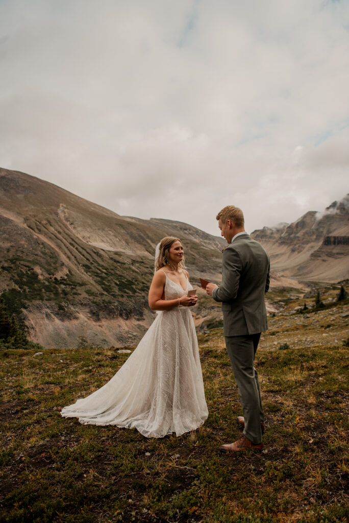 helicopter elopement ceremony at lake of the falls