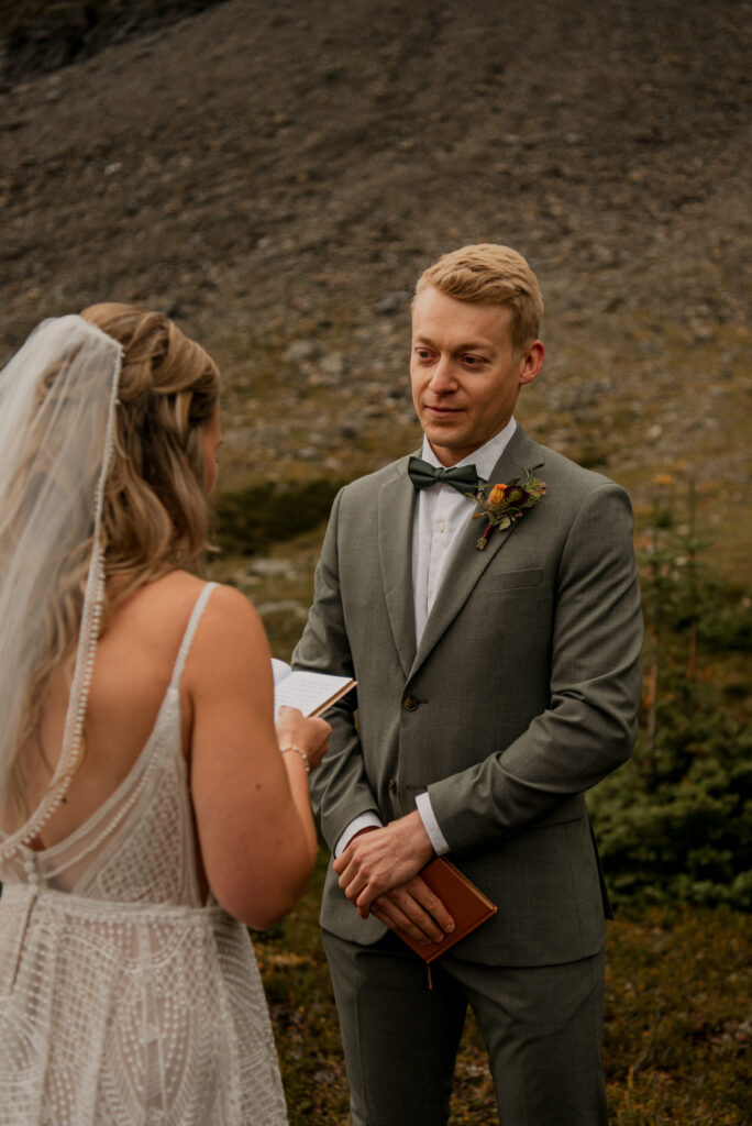 helicopter elopement ceremony at lake of the falls