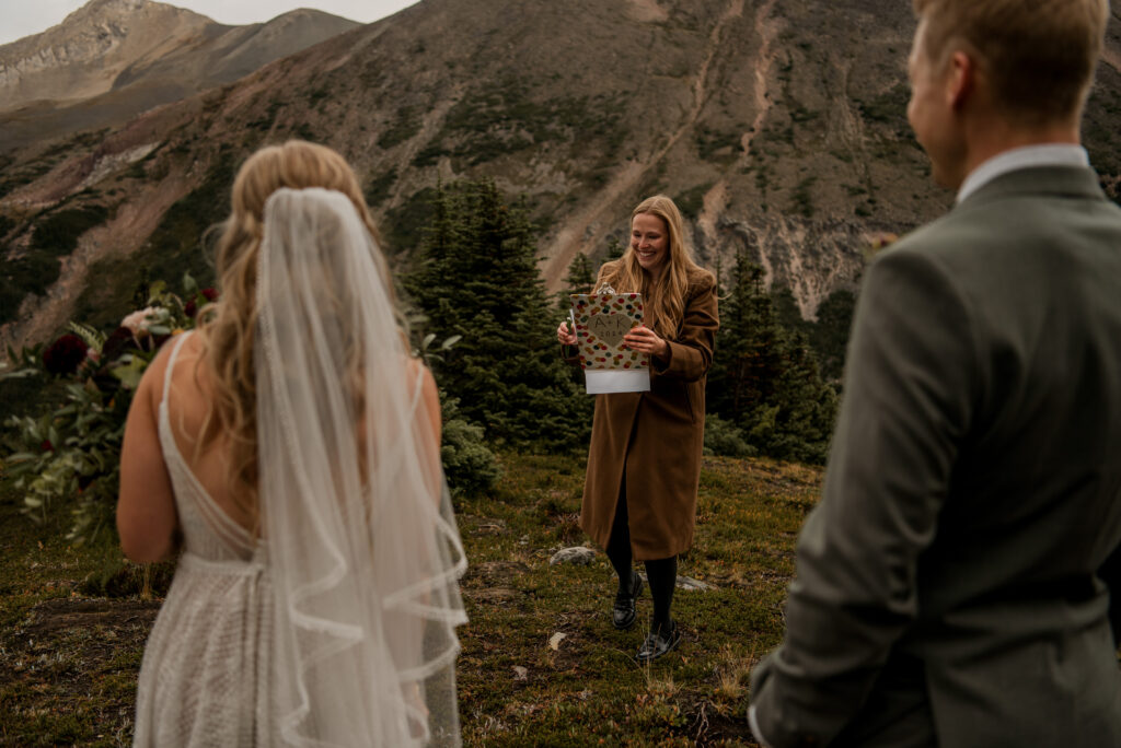 helicopter elopement ceremony at lake of the falls