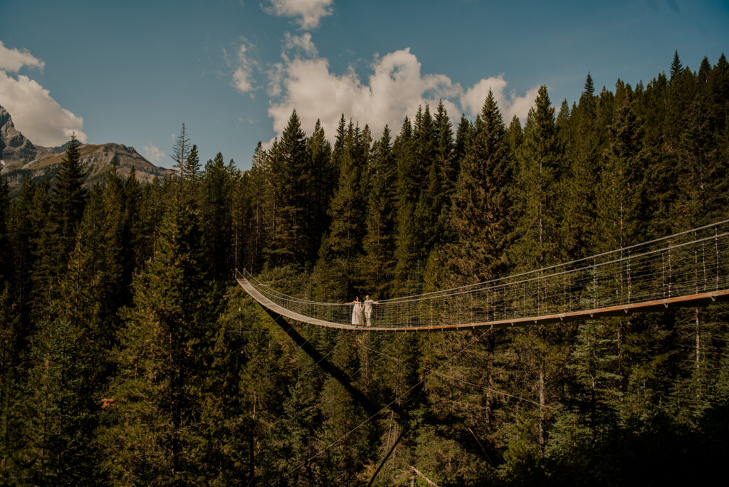 mount engadine lodge elopement