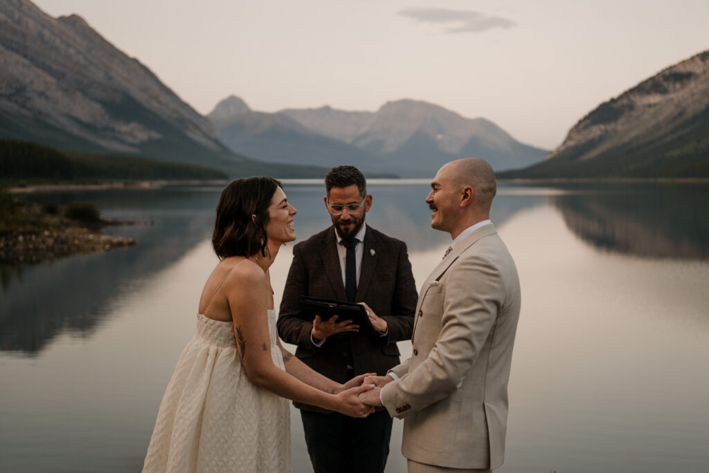 lakeside elopement ceremony canadian rockies